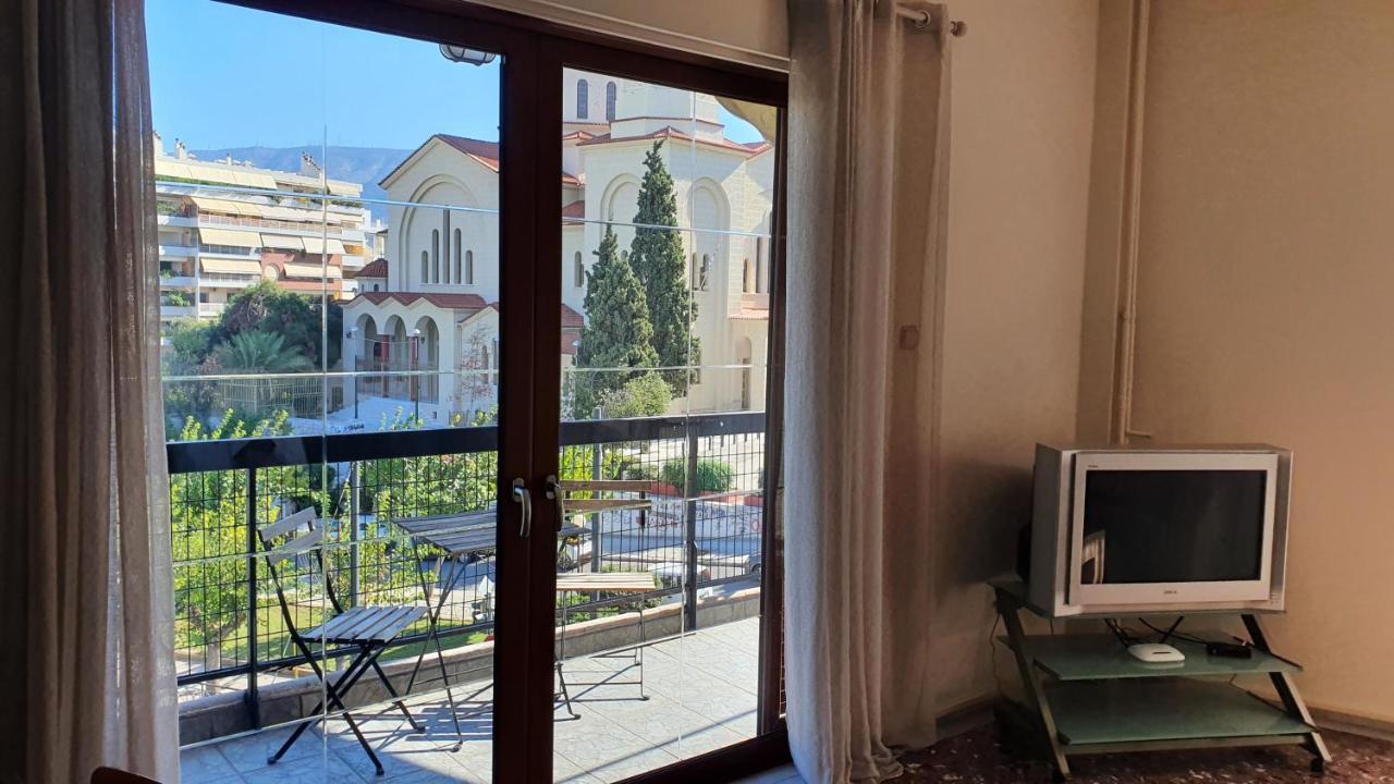 90m² 2 slaapkamer, 1 privé badkamer Appartement in Pagrati Athene Buitenkant foto