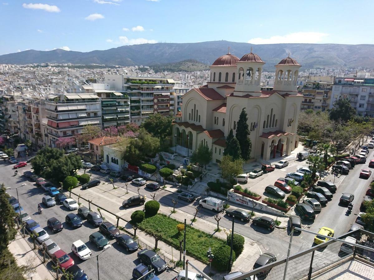 90m² 2 slaapkamer, 1 privé badkamer Appartement in Pagrati Athene Buitenkant foto