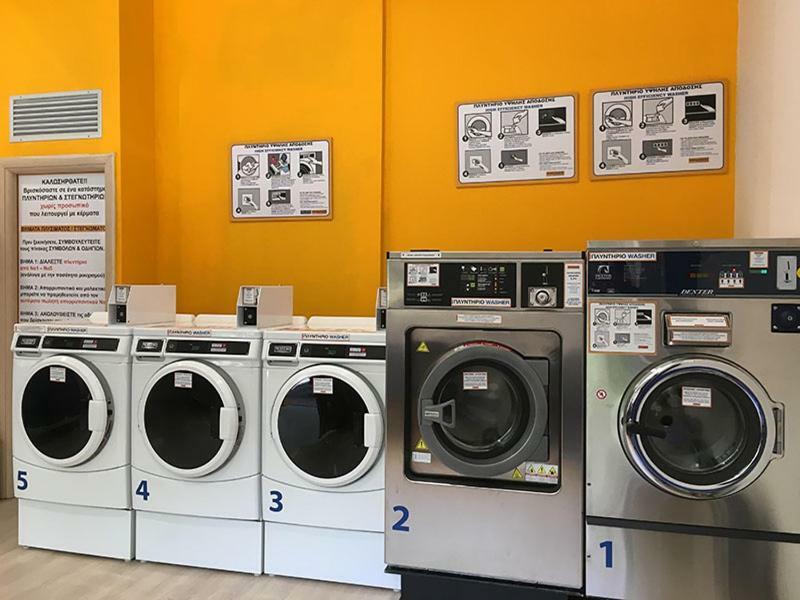 90m² 2 slaapkamer, 1 privé badkamer Appartement in Pagrati Athene Buitenkant foto